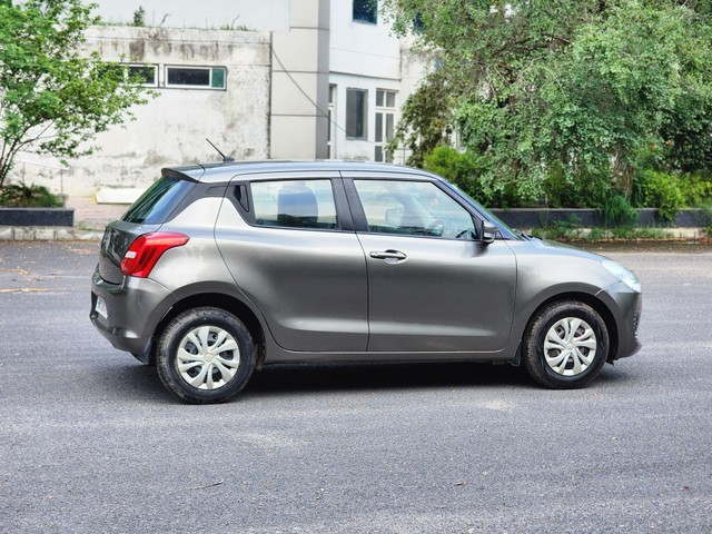Second-hand 2018 Maruti Swift AMT VXI for sale in Faridabad-5