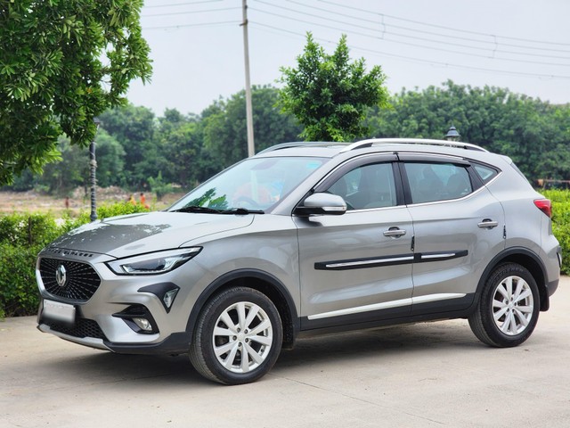 Second-hand 2023 MG Astor Smart MT for sale in Faridabad-5