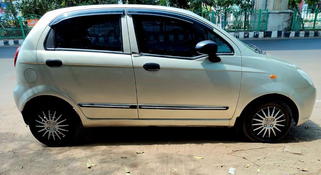 Second-hand 2009 Chevrolet Spark 1.0 for sale in Lucknow-1