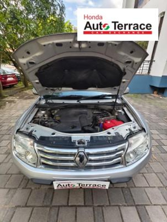 Second-hand 2014 Renault Duster 85PS Diesel RxL for sale in Kochi-7