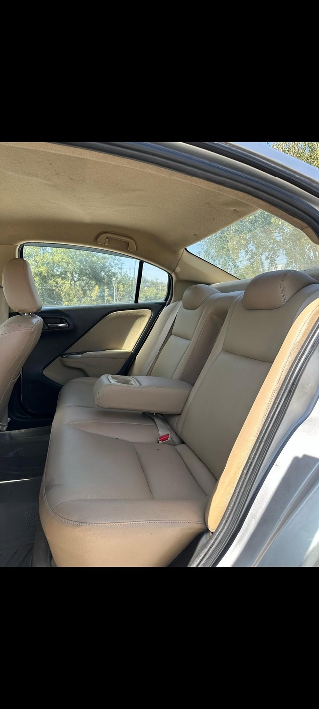 Second-hand 2016 Honda City i VTEC V for sale in Faridabad-3