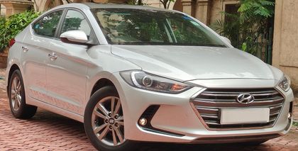 2017 Hyundai Elantra 2.0 एसएक्स ऑप्शन AT