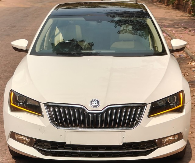 Second-hand 2017 Skoda Superb LK 1.8 TSI AT for sale in Thane-15