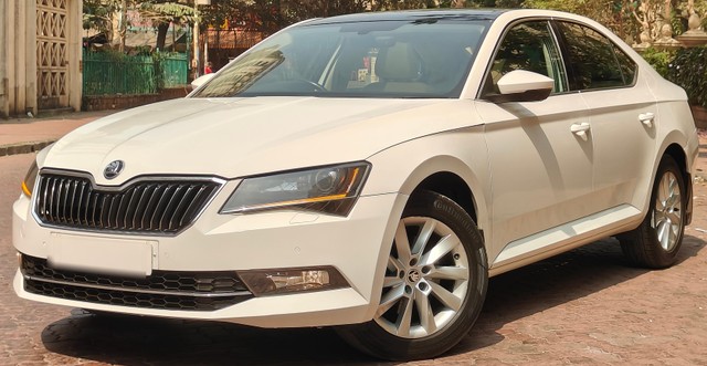 Second-hand 2017 Skoda Superb LK 1.8 TSI AT for sale in Thane-4