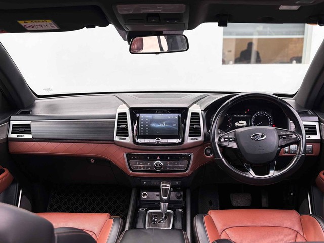 Second-hand 2019 Mahindra Alturas G4 4X4 AT BSIV for sale in New Delhi-14