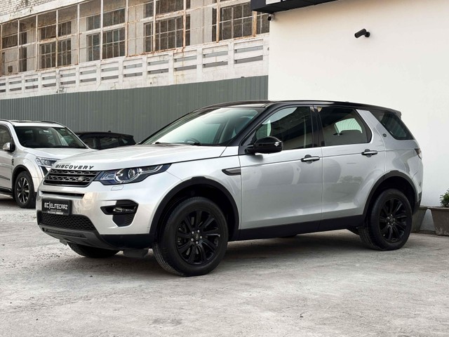 Second-hand 2019 Land Rover Discovery Sport TD4 SE 7S for sale in New Delhi-10