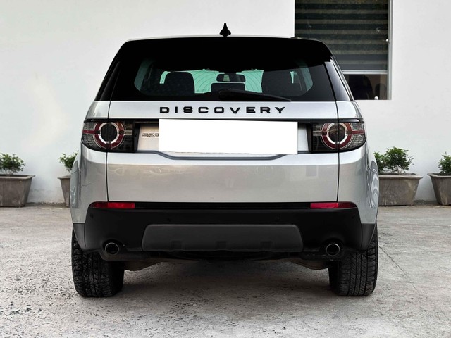 Second-hand 2019 Land Rover Discovery Sport TD4 SE 7S for sale in New Delhi-2