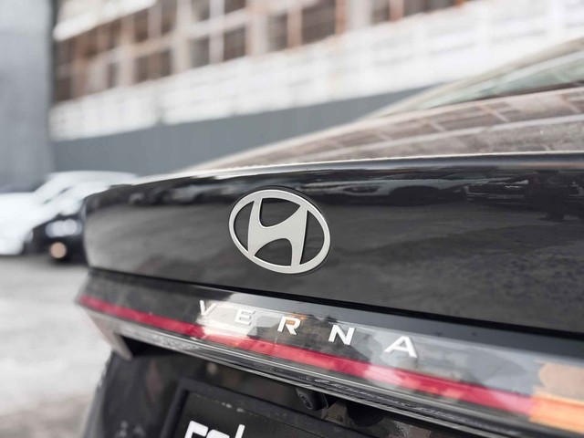 Hyundai Verna SX Turbo DCT Second-hand 2023 Hyundai Verna SX Turbo DCT for sale in New Delhi-14