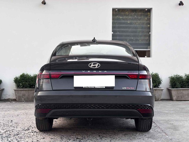 Hyundai Verna SX Turbo DCT Second-hand 2023 Hyundai Verna SX Turbo DCT for sale in New Delhi-1