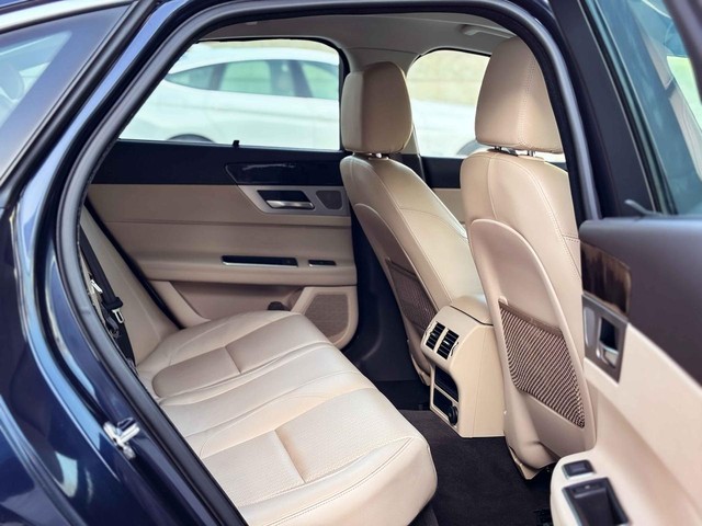 Second-hand 2018 Jaguar XF 2.0 Diesel Prestige for sale in New Delhi-20