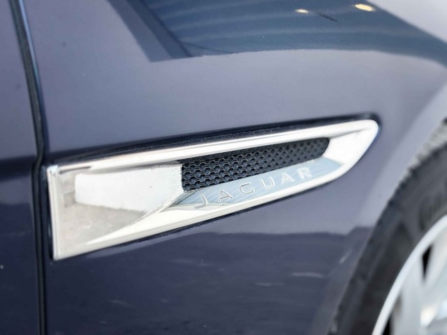 Second-hand 2018 Jaguar XF 2.0 Diesel Prestige for sale in New Delhi-13