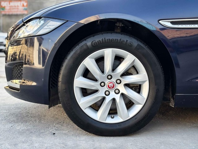 Second-hand 2018 Jaguar XF 2.0 Diesel Prestige for sale in New Delhi-7