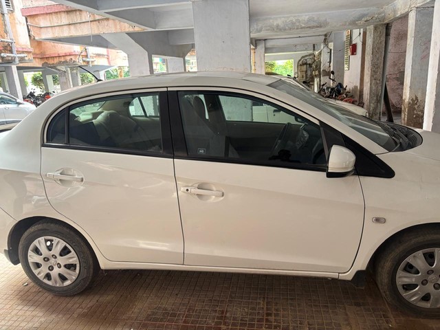 Second-hand 2016 Honda Amaze S i-Vtech for sale in Ahmedabad