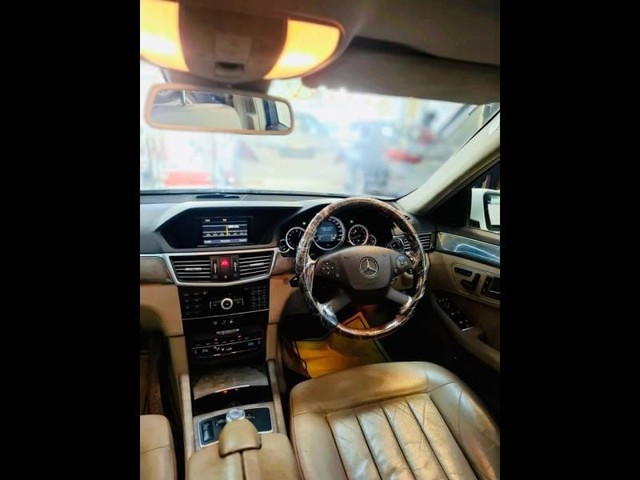 Second-hand 2011 Mercedes-Benz E-Class E350 Petrol for sale in Mumbai-8