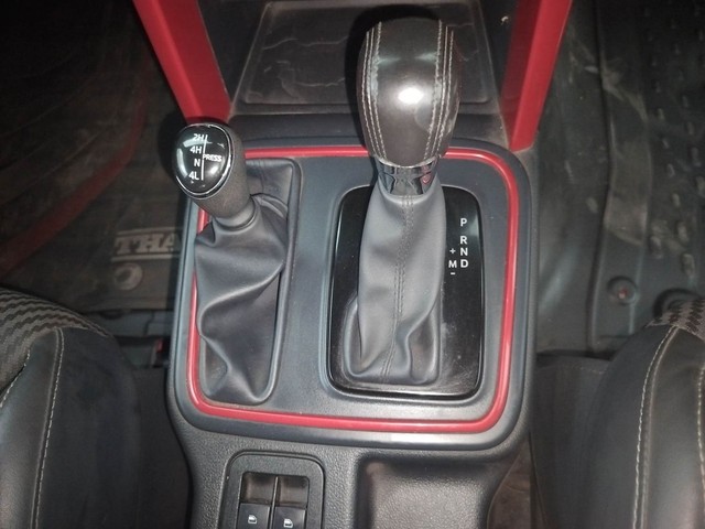 Second-hand 2022 Mahindra Thar LX Convert Top AT for sale in Coimbatore-12