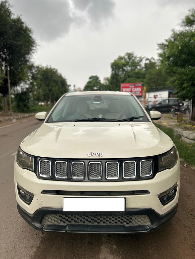 Second-hand 2017 Jeep Compass 2.0 Longitude BSIV for sale in Lucknow-4