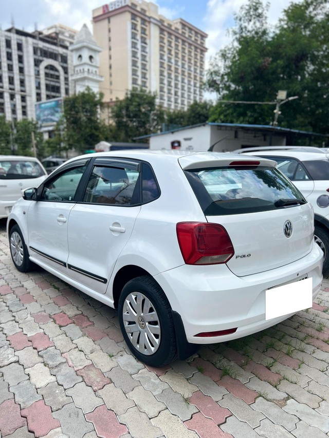 Second-hand 2015 Volkswagen Polo 1.2 MPI Comfortline for sale in Lucknow-10