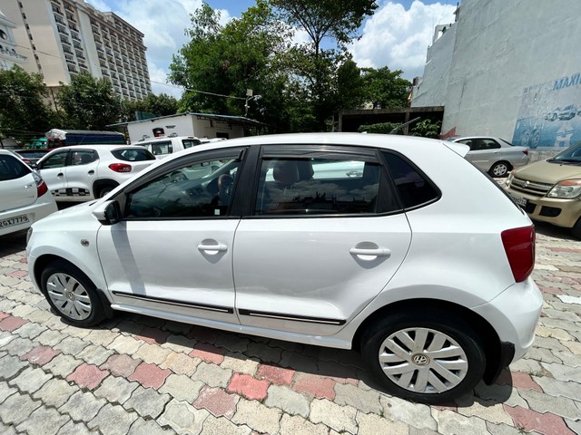 Second-hand 2015 Volkswagen Polo 1.2 MPI Comfortline for sale in Lucknow-5