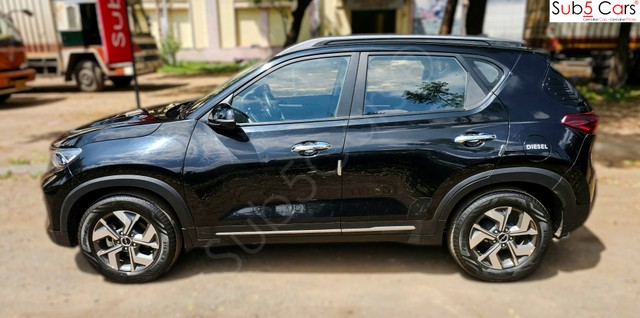 Second-hand 2023 Kia Sonet HTX Diesel AT for sale in Hyderabad