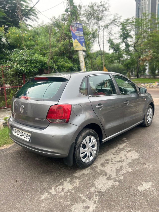 Second-hand 2012 Volkswagen Polo IPL II 1.2 Diesel Highline for sale in Lucknow-12