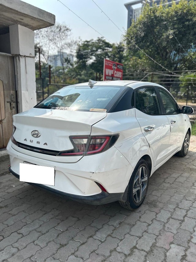 Second-hand 2020 Hyundai Aura SX Plus AMT for sale in Lucknow-11