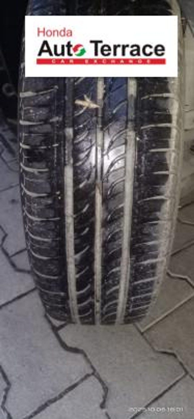 Second-hand 2018 Maruti Swift Dzire ZXI for sale in Ahmedabad-8