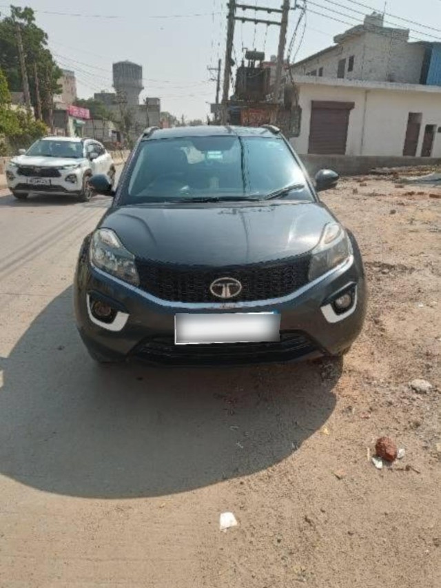 Second-hand 2018 Tata Nexon 1.5 Revotorq XM for sale in Gurgaon-4