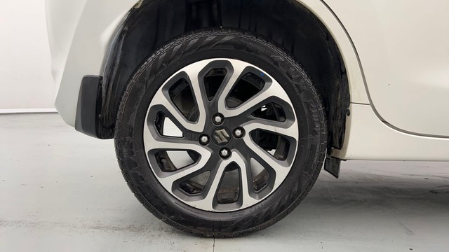 Second-hand 2022 Maruti Baleno Alpha AMT for sale in Lucknow-18