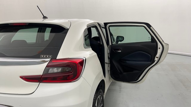 Second-hand 2022 Maruti Baleno Alpha AMT for sale in Lucknow-25