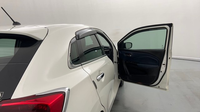 Second-hand 2022 Maruti Baleno Alpha AMT for sale in Lucknow-16