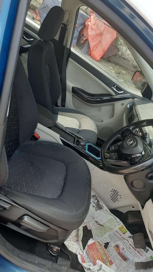 Second-hand 2022 Tata Nexon EV XZ Plus for sale in Chennai-3