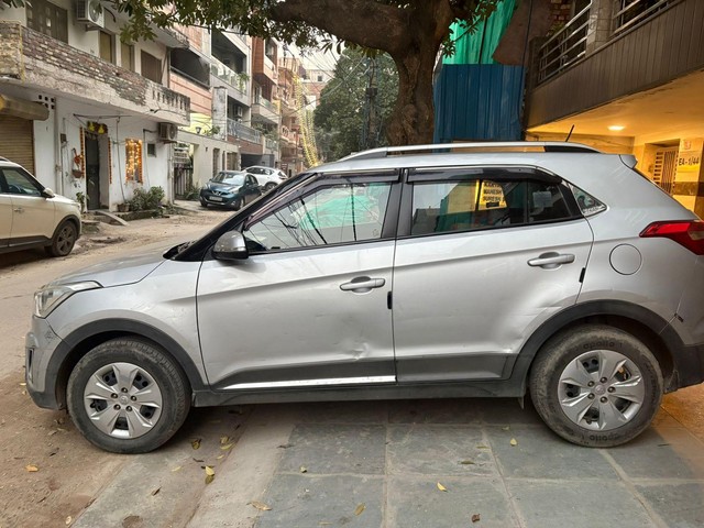 Second-hand 2017 Hyundai Creta 1.6 VTVT E Plus for sale in New Delhi-3