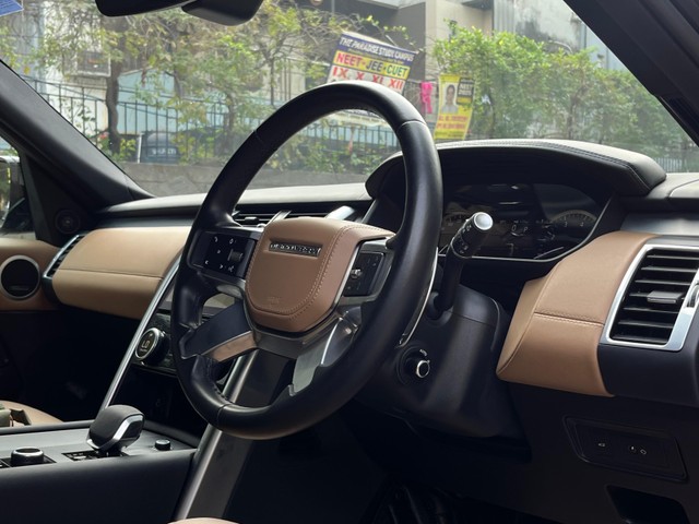 Second-hand 2023 Land Rover Discovery 2.0 Dynamic HSE for sale in New Delhi-18