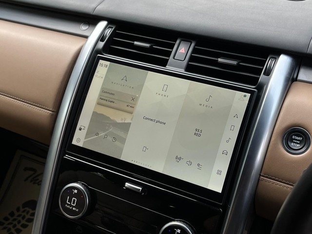 Second-hand 2023 Land Rover Discovery 2.0 Dynamic HSE for sale in New Delhi-15