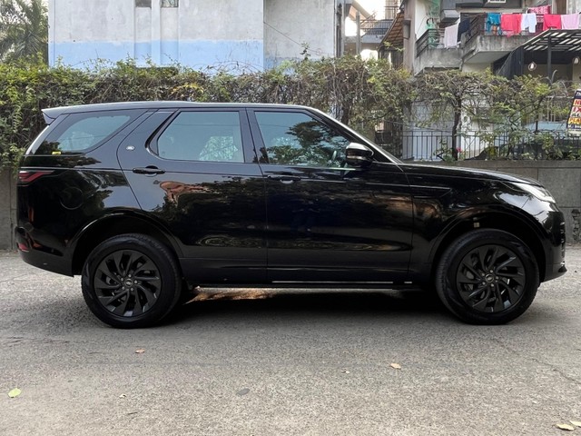 Second-hand 2023 Land Rover Discovery 2.0 Dynamic HSE for sale in New Delhi-26