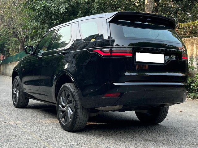 Second-hand 2023 Land Rover Discovery 2.0 Dynamic HSE for sale in New Delhi-17