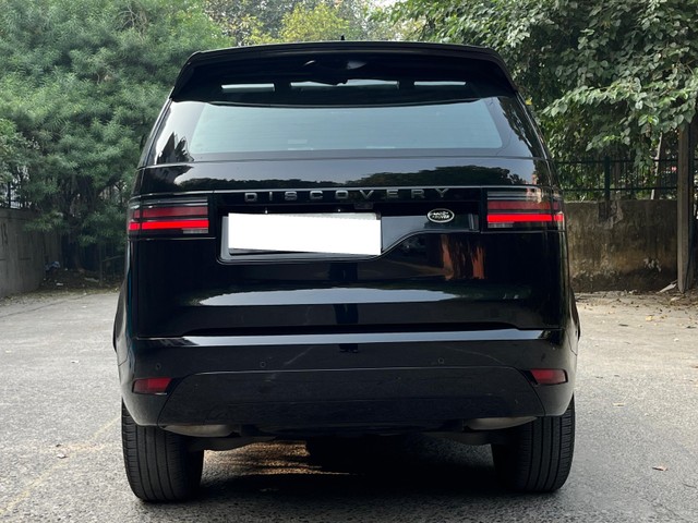 Second-hand 2023 Land Rover Discovery 2.0 Dynamic HSE for sale in New Delhi-13