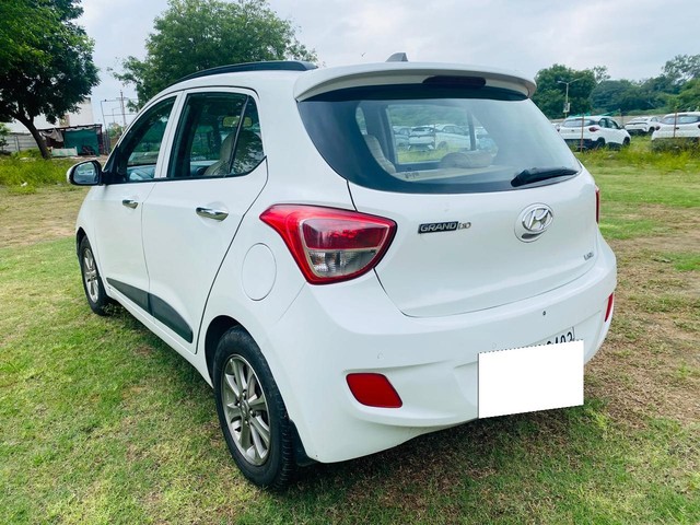 Second-hand 2015 Hyundai Grand i10 Asta for sale in Ahmedabad-7