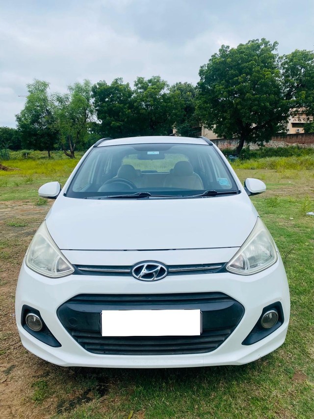 Second-hand 2015 Hyundai Grand i10 Asta for sale in Ahmedabad-0