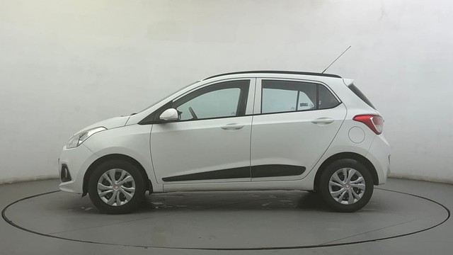 Second-hand 2016 Hyundai Grand i10 1.2 Kappa Sportz BSIV for sale in Ahmedabad-6