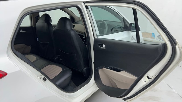 Second-hand 2016 Hyundai Grand i10 1.2 Kappa Sportz BSIV for sale in Ahmedabad-29