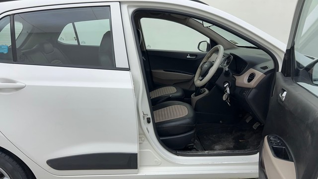 Second-hand 2016 Hyundai Grand i10 1.2 Kappa Sportz BSIV for sale in Ahmedabad-15