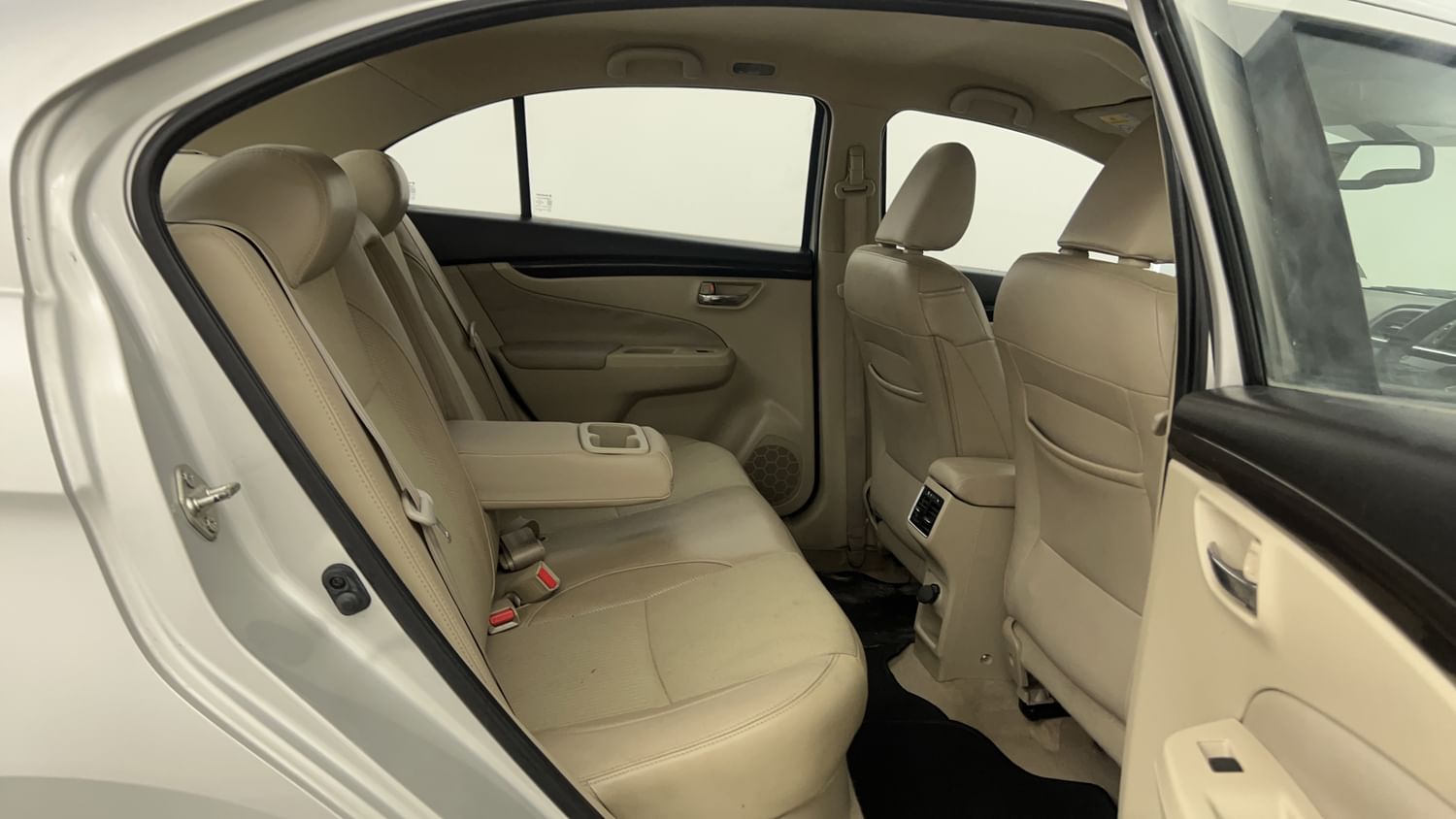 Buy Used Maruti Ciaz ZXi of 2016 model @ 5,46,000 INR in Pune