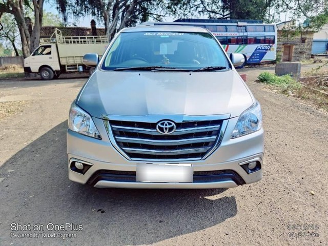 Second-hand 2015 Toyota Innova 2.5 VX (Diesel) 7 Seater BS IV for sale in Kolhapur