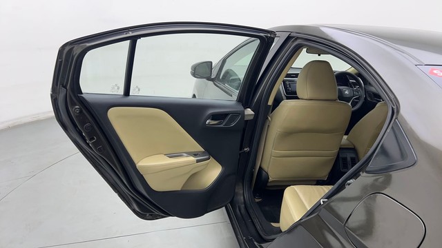 Second-hand 2016 Honda City VX MT for sale in Karnal-39