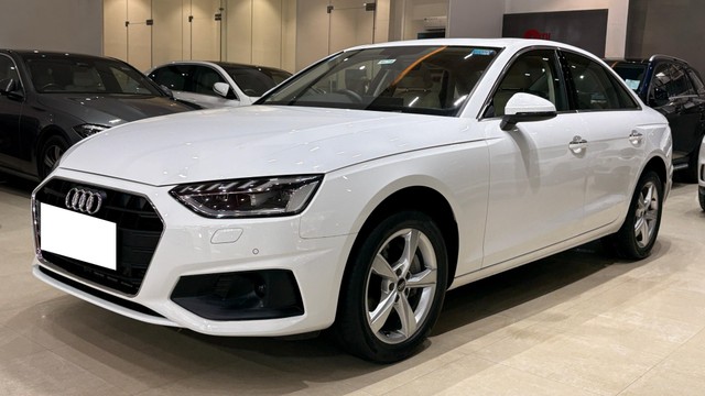 Audi A4 Premium Second-hand 2023 Audi A4 Premium for sale in Bangalore-3
