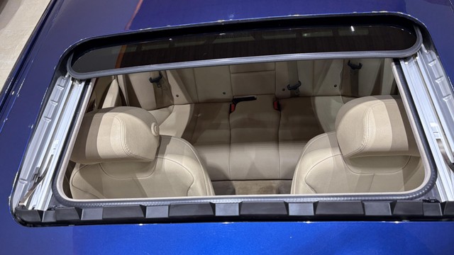 Second-hand 2018 BMW 3 Series 320d Luxury Line for sale in Bangalore-9