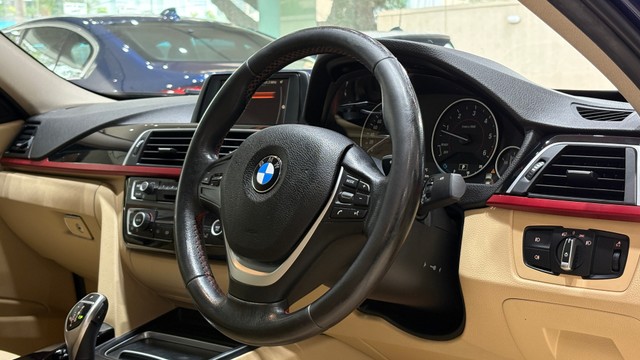 Second-hand 2018 BMW 3 Series 320d Luxury Line for sale in Bangalore-12