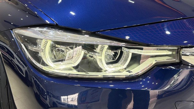 Second-hand 2018 BMW 3 Series 320d Luxury Line for sale in Bangalore-10