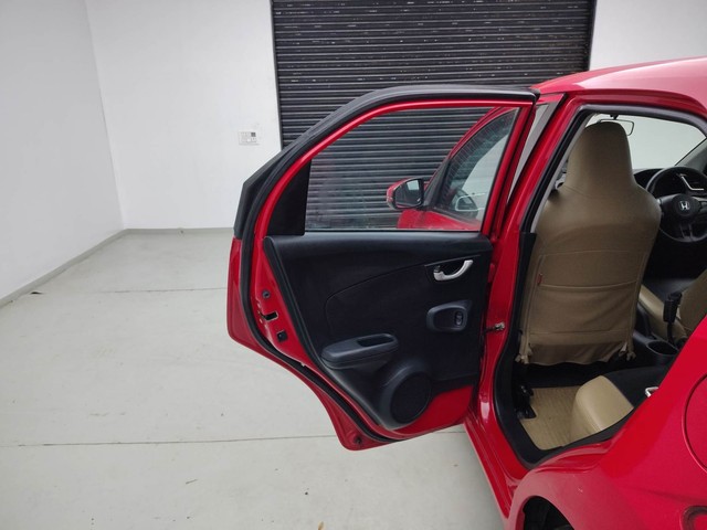 Second-hand 2018 Honda Brio VX for sale in Visakhapatnam-25